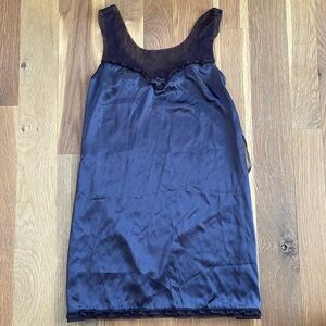 Vera Wang Lace Trim Chemise